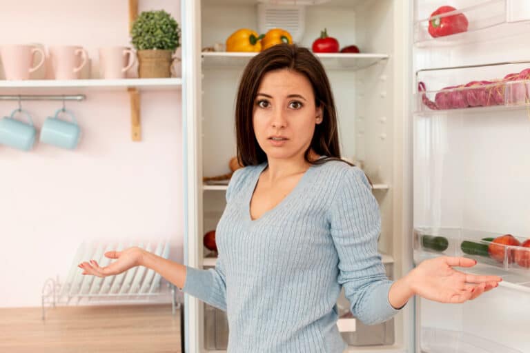 ¿El seguro paga la comida del frigorífico?