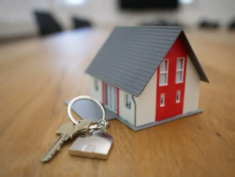 ¿Se puede hacer un seguro de hogar sin ser el propietario?